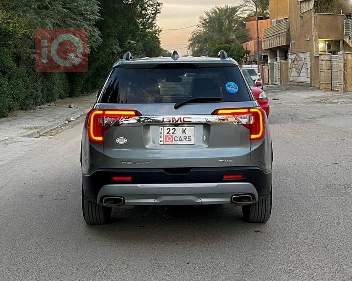 جي ام سي اكاديا